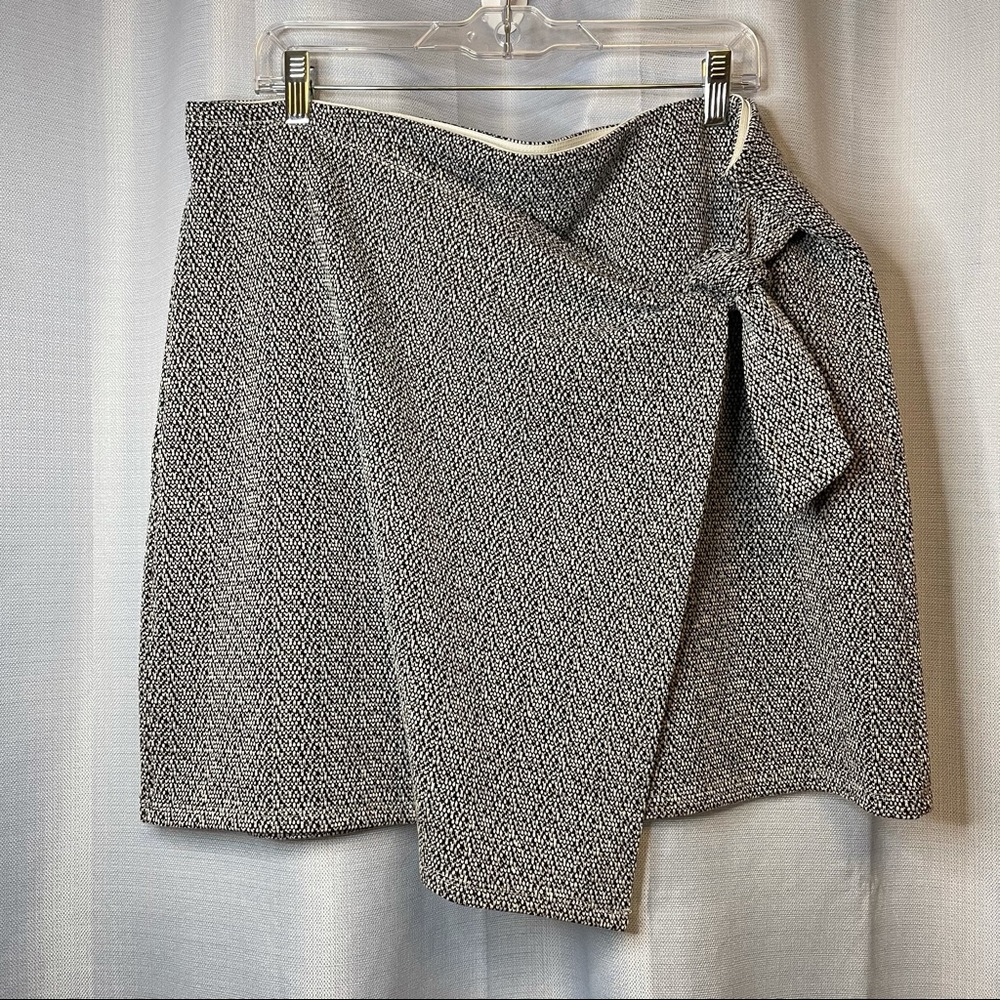 Loft | Bow Skirt Polyester Black and White XL